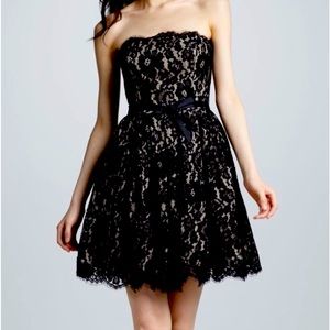 Neumann Marcus by Robert Rodriquez Women’s Black & Lace Party Dress